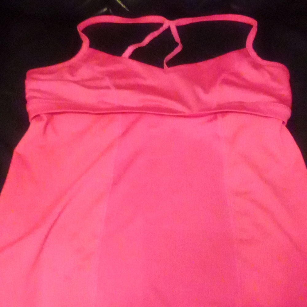 Workout tank top